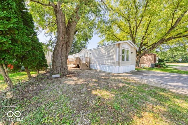 3 Morse Court, Cicero, IN 46034, photo 3 of 37