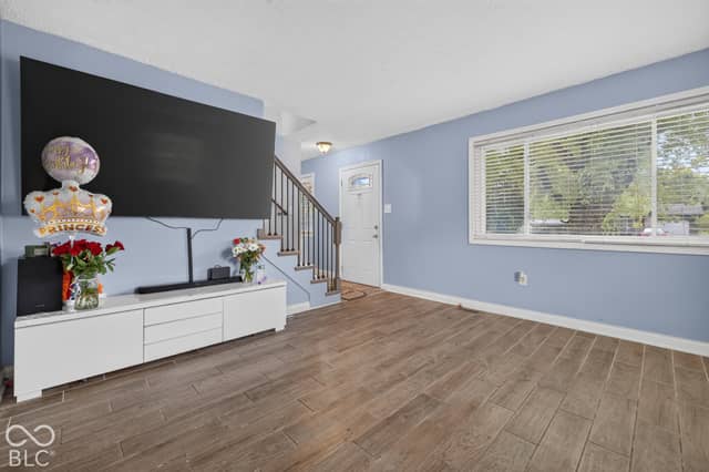 9106 Broken Arrow Road, Indianapolis, IN 46234, photo 4 of 24