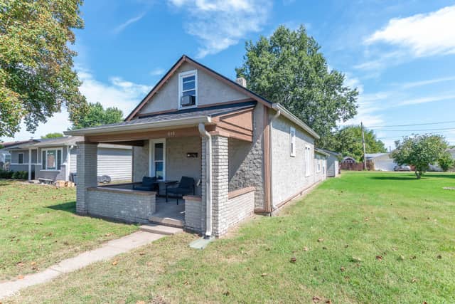959 S Lincoln Street, Martinsville, IN 46151, photo 3 of 25