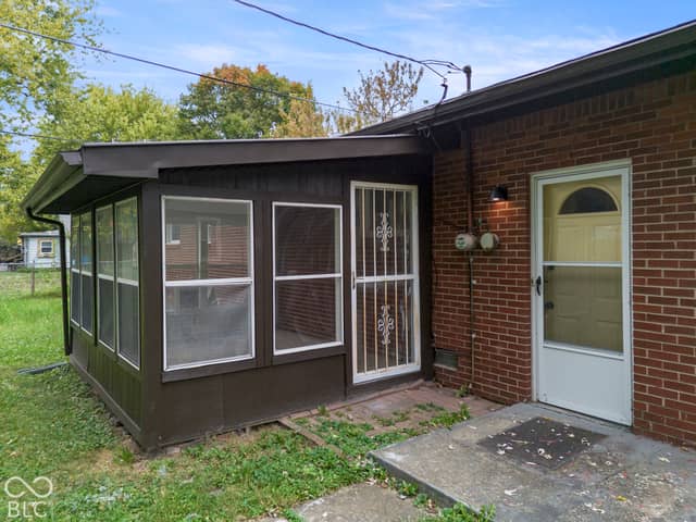 3010 Harlan Street, Indianapolis, IN 46237, photo 5 of 35