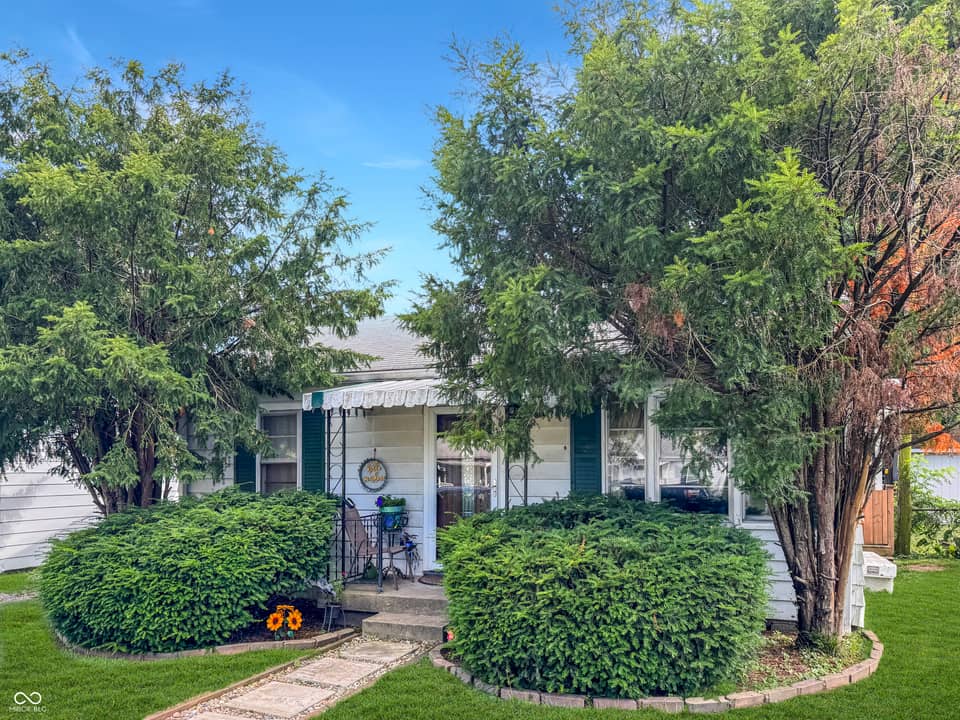 5915 E Shimer Avenue, Indianapolis