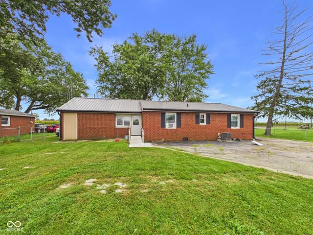 2868 E State Road 236, Anderson, IN 46017, photo 4 of 28
