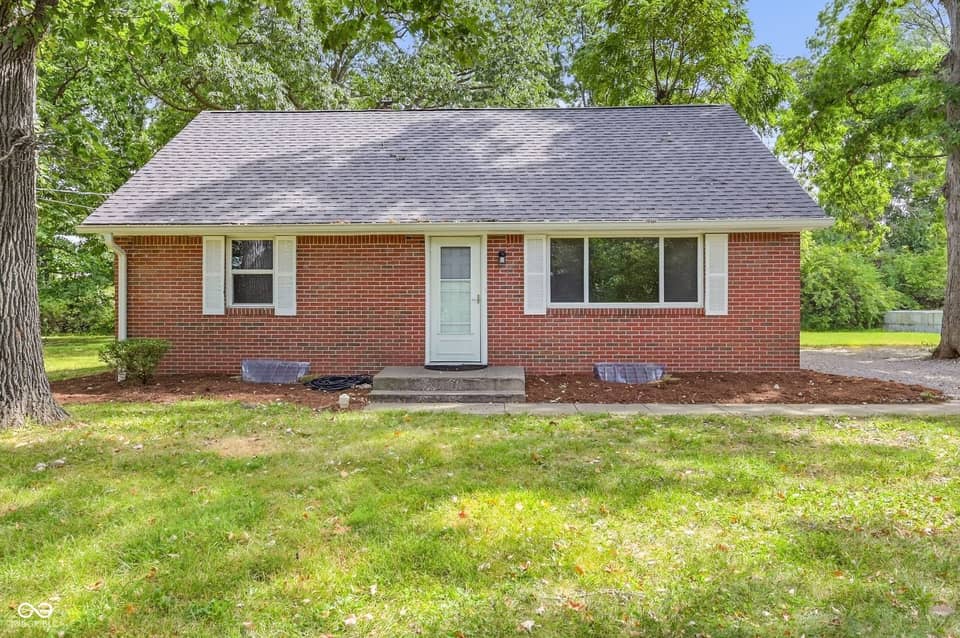9725 E 46th Street, Indianapolis