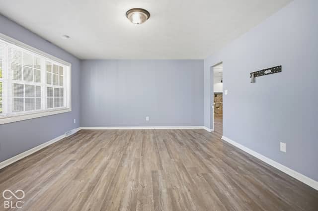 432 Chapel Hill West Drive, Indianapolis, IN 46214, photo 5 of 38