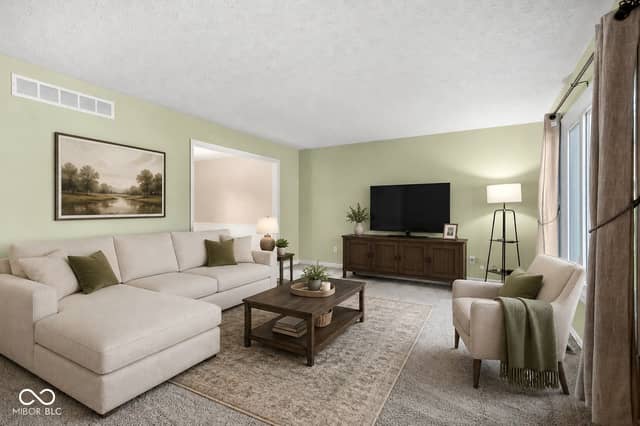 7957 Castle Lake Road, Indianapolis, IN 46256, photo 3 of 30