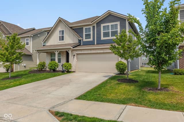 2306 S Bingham Place, New Palestine, IN 46163, photo 4 of 44