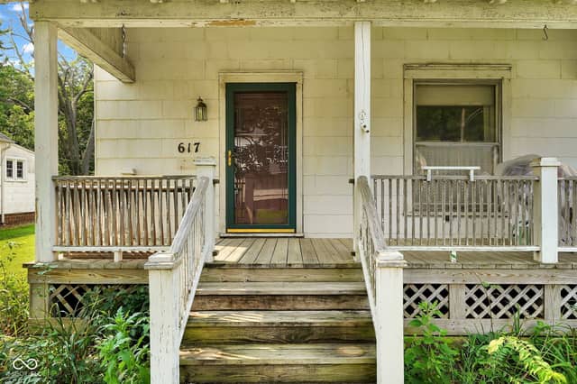 617 E Pike Street, Crawfordsville, IN 47933, photo 3 of 47
