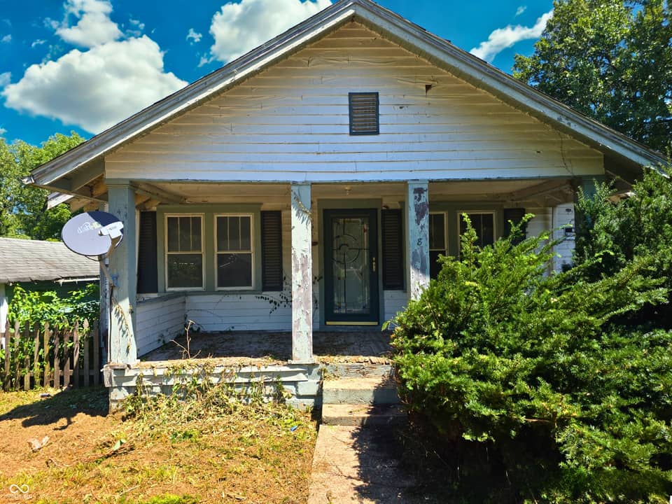 8 Dixie Drive, Anderson, IN 46016, photo 1 of 41