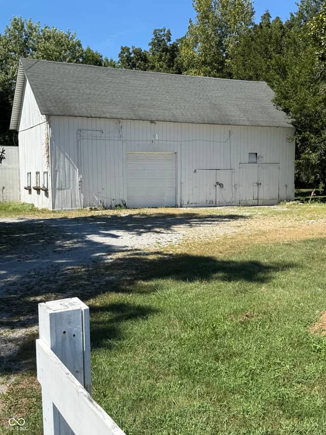 7638 S Carroll Road, Indianapolis, IN 46259, photo 5 of 29