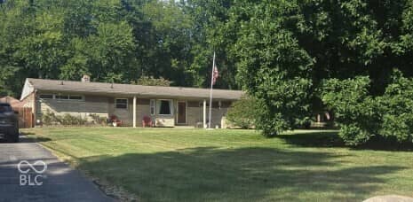 3342 Hillcrest Drive, Indianapolis, IN 46227, photo 2 of 28