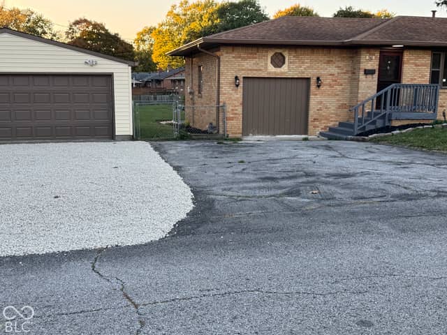 340 N Edmondson Avenue, Indianapolis, IN 46219, photo 3 of 27