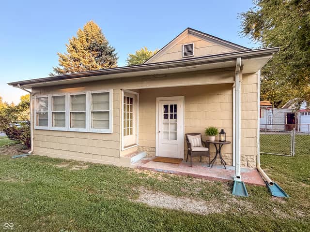 3619 Andover Road, Anderson, IN 46013, photo 3 of 26