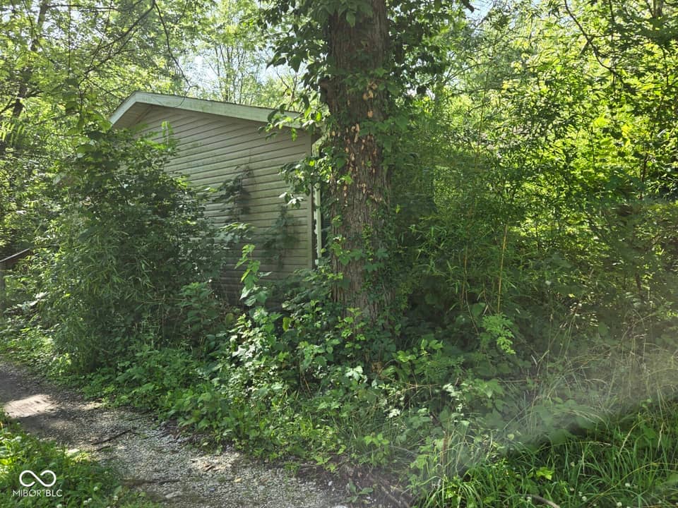 1017 S Orchard Street, Farmersburg