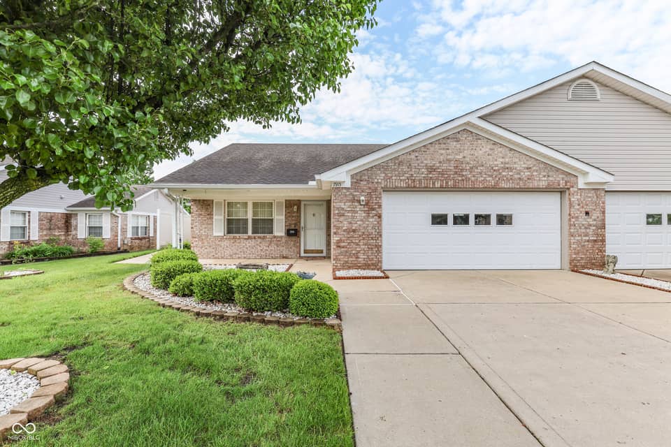 7915 Park Ward Place, Indianapolis