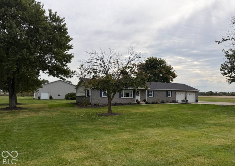 8962 S 750 W, Pendleton