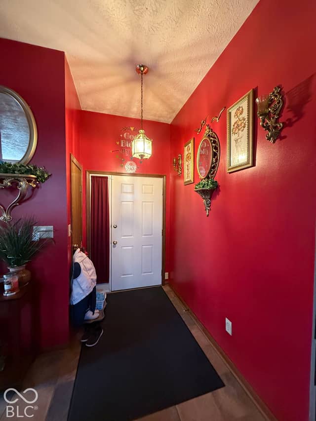 7549 Camberwood Drive, Indianapolis, IN 46268, photo 3 of 18