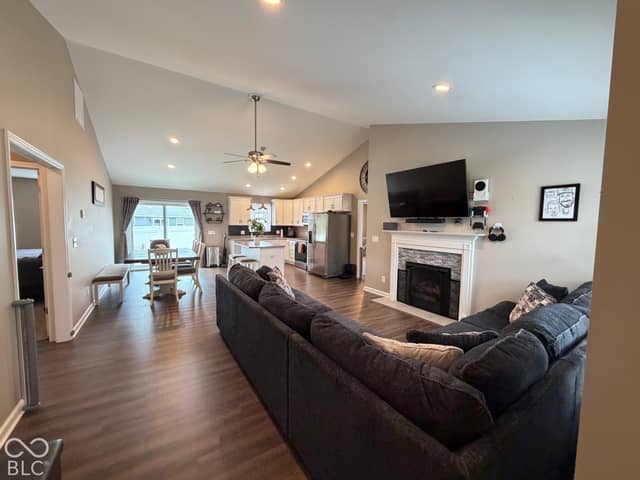 332 Crestwood Avenue, Crawfordsville, IN 47933, photo 5 of 36