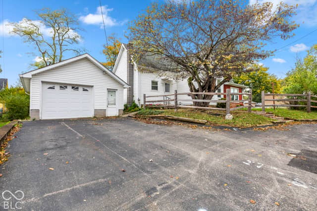 219 Washington Street, Hope, IN 47246, photo 4 of 28
