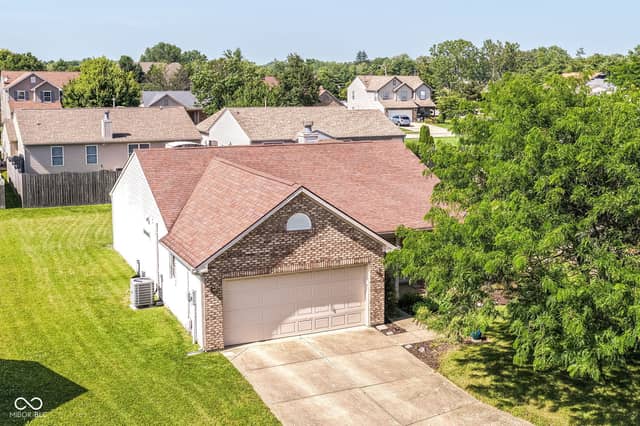 1214 Stonebridge Drive, Anderson, IN 46013, photo 3 of 28