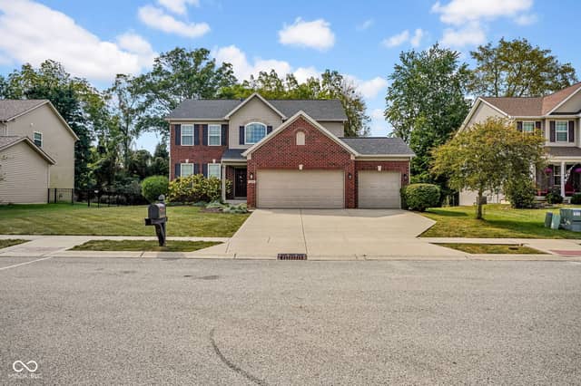 5248 Nicodemus Drive, Plainfield, IN 46168, photo 2 of 59