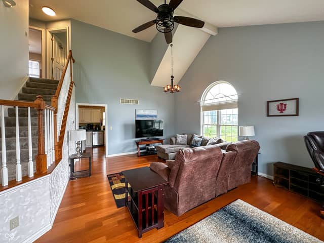 323 Woodfield Drive, Batesville, IN 47006, photo 3 of 29