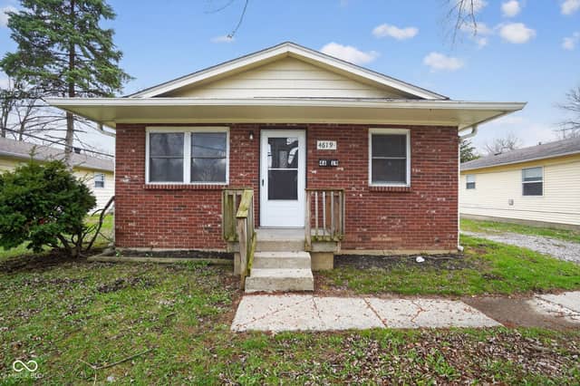 4619 N Richardt Avenue, Indianapolis, IN 46226, photo 2 of 27