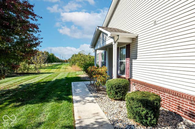 9599 Prairie Smoke Drive, Noblesville, IN 46060, photo 3 of 27