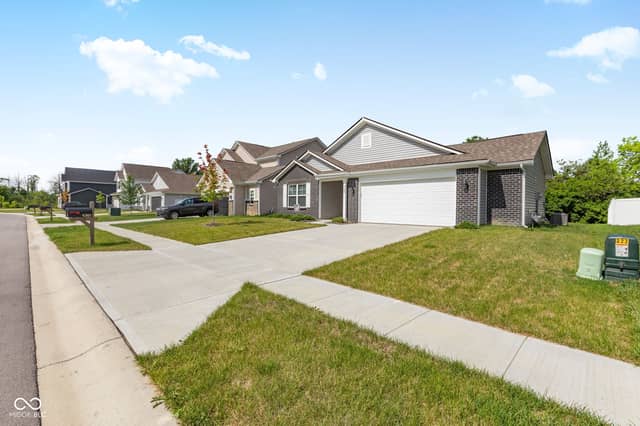 6302 Meadow Path Way, Indianapolis, IN 46259, photo 5 of 38