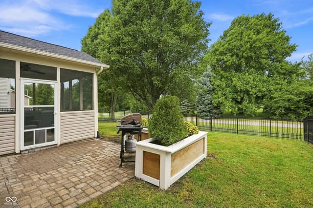 10662 Landsbrook Run N, Noblesville, IN 46060, photo 3 of 45