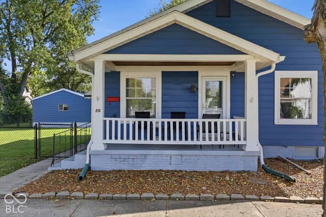 315 W Pennsylvania Street, Shelbyville, IN 46176, photo 4 of 30