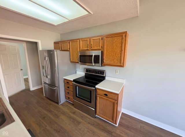 227 Park Place Court, Avon, IN 46123, photo 3 of 23