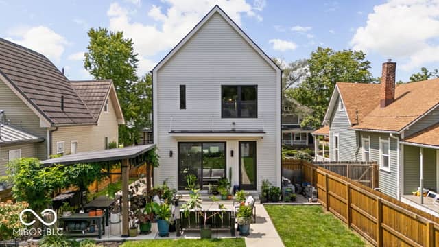 1021 Tecumseh Street, Indianapolis, IN 46201, photo 5 of 57