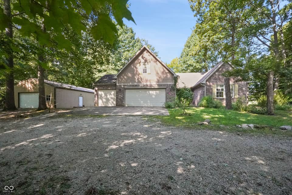 5682 Perry Road, Martinsville, IN 46151, photo 1 of 32