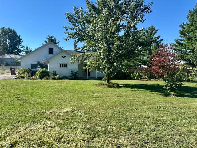 105 Walnut, Sulphur Springs, IN 47388, photo 2 of 17