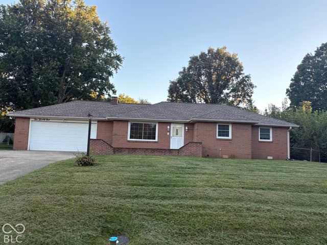1021 Brunswick Way, Anderson, IN 46012, photo 2 of 15