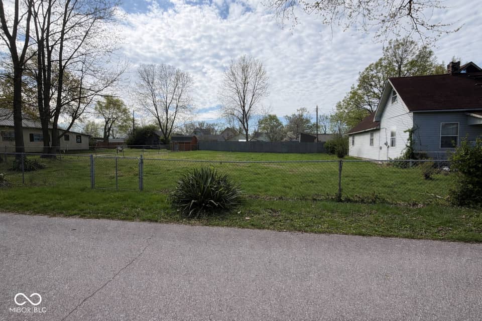 453 W Highland Street, Martinsville