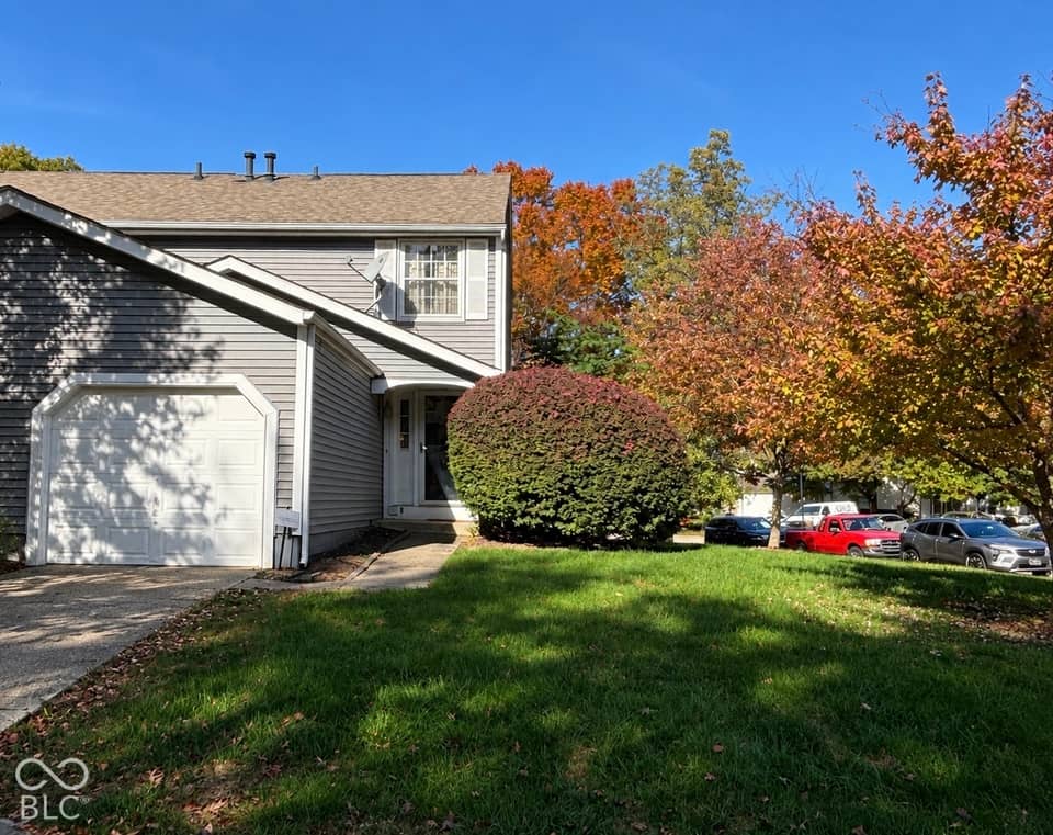 9460 Aspen Grove Lane, Indianapolis, IN 46250, photo 1 of 22