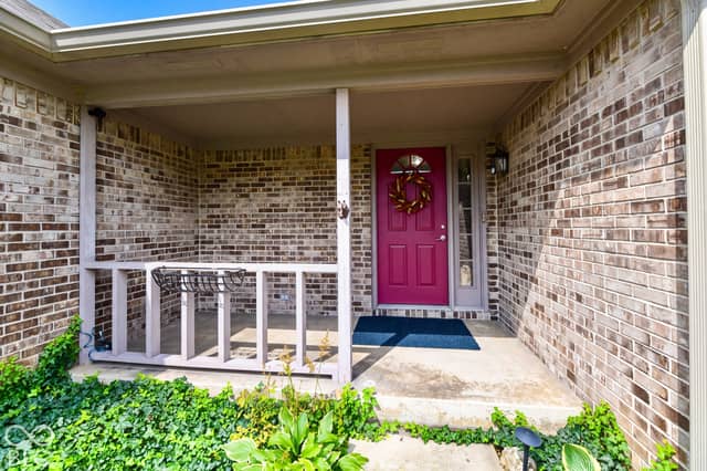 925 Texarkana Drive, Indianapolis, IN 46231, photo 3 of 27