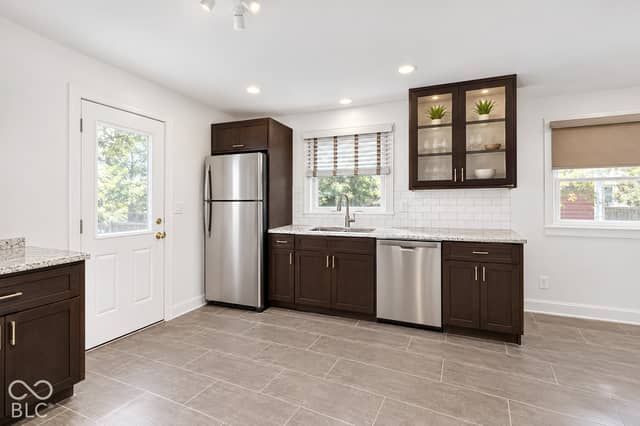 4905 Hillside Avenue, Indianapolis, IN 46205, photo 5 of 25