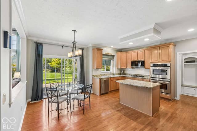 12472 Cirrus Drive, Fishers, IN 46037, photo 5 of 47