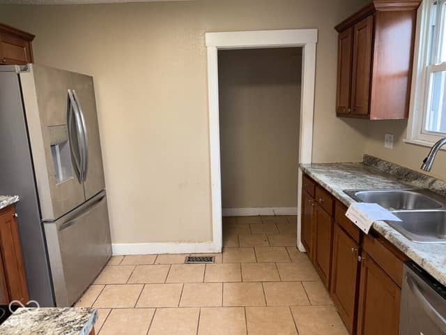 2304 E County Road 700 N, Muncie, IN 47303, photo 4 of 11