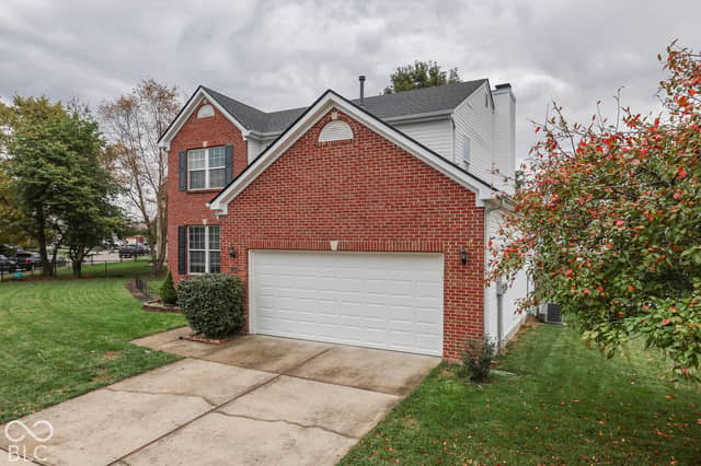8313 Andrusia Lane, Indianapolis, IN 46237, photo 4 of 55