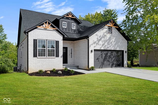 1121 Brookside Court, Avon, IN 46123, photo 3 of 91