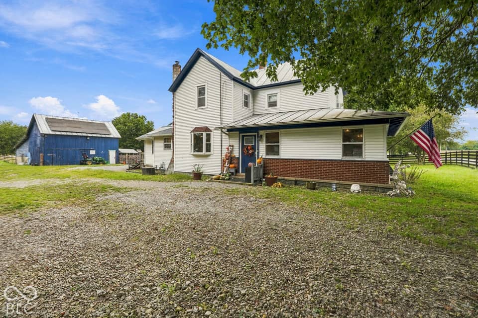 610 E 5th Street, Burlington, IN 46915, photo 1 of 47