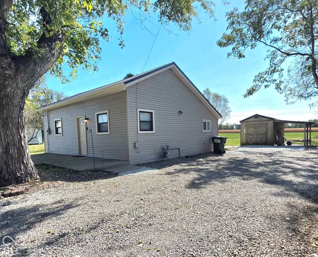 405 W Pearl Street, Waldron, IN 46182, photo 3 of 19