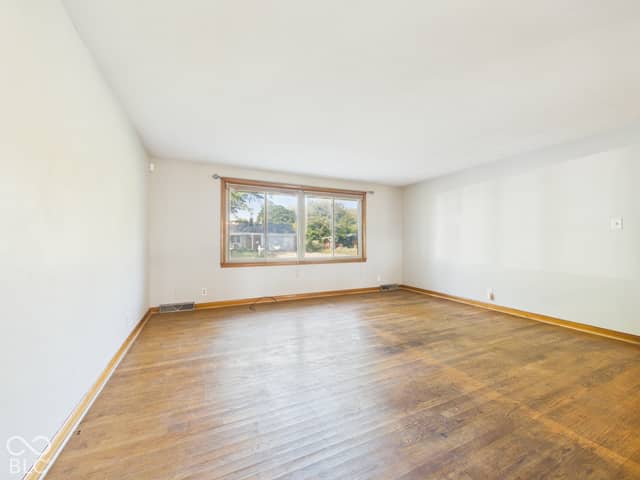 929 Imy, Anderson, IN 46013, photo 5 of 30