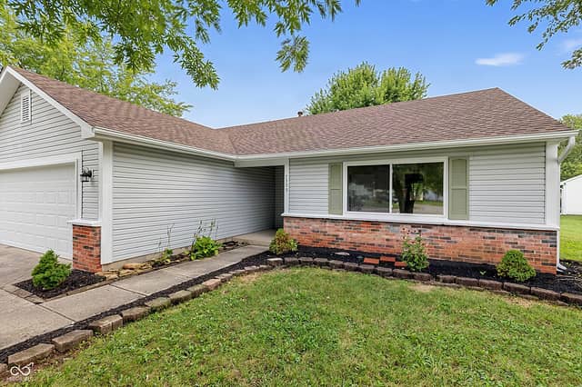 Home in Indianapolis, photo 3 of 21