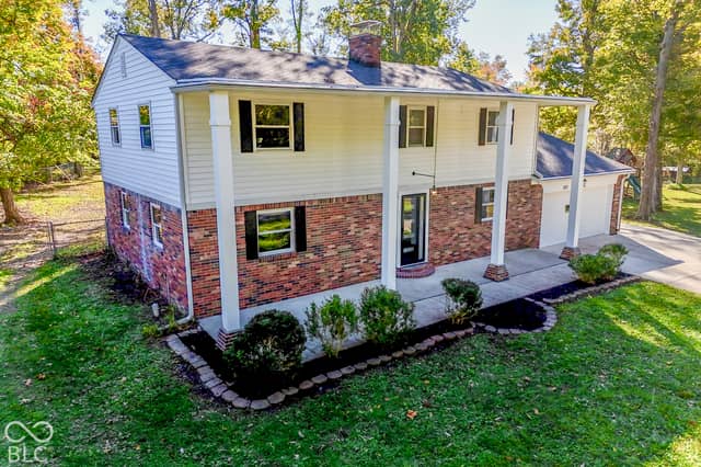 821 Merry Lane, Greenwood, IN 46142, photo 3 of 66