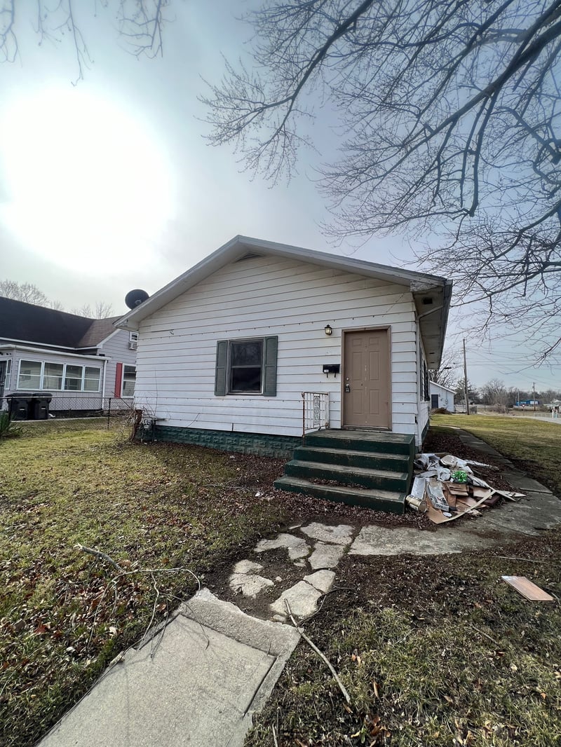 2103 Arrow Avenue, Anderson, IN 46016 property photo 1