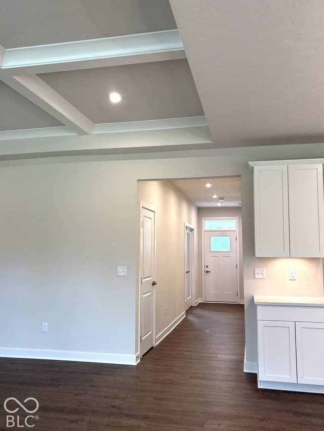 7594 Woodglenn Drive, Avon, IN 46123, photo 4 of 25